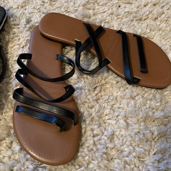 Shoes - Picture 2 of 5